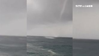 海上直衝港區！澎湖驚現雙胞胎水龍捲
