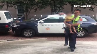 3歲童走丟　奶爸員警換尿布又請吃糖