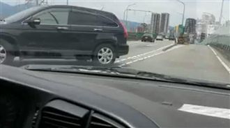 三寶逆向開上快速道　大迴轉揚長而去