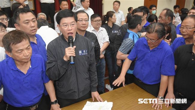明日開「合法」會議　羅明才宣布散會