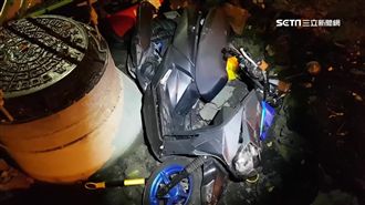 酒駕自撞！騎士撞圍籬　人車摔進坑