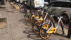 oBike,行人,街道,馬路,倫敦,亂停,亂放,特殊人士,盲人,腳踏車,自行車　圖／翻社自Evening Standard　https://goo.gl/mGsQwG