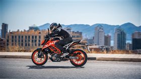 KTM 390 Duke KTM Sportmotorcycle AG提供