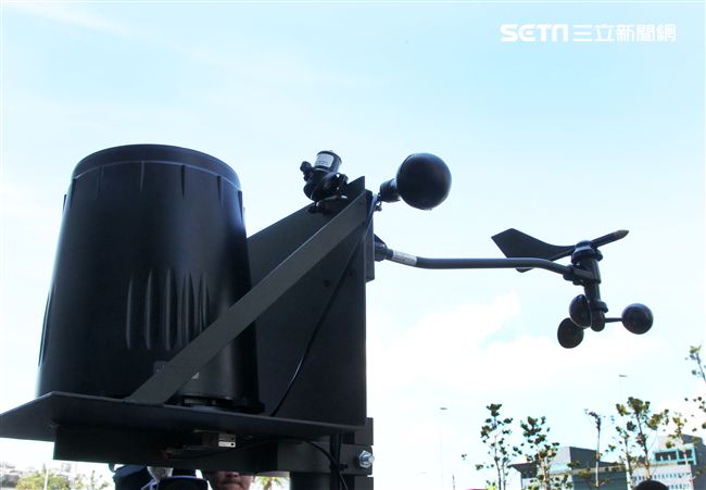 中科院自行研發營區環境監控系統，來保障官兵訓練安全。（記者邱榮吉/攝影）