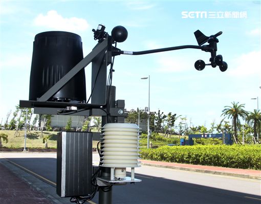 中科院自行研發營區環境監控系統，來保障官兵訓練安全。（記者邱榮吉/攝影）