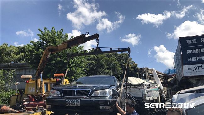 仰德大道死亡車禍　駕駛妻難過淚崩