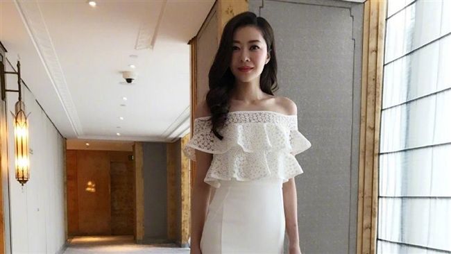 當她面怒摔包　女星：對他客氣當福氣