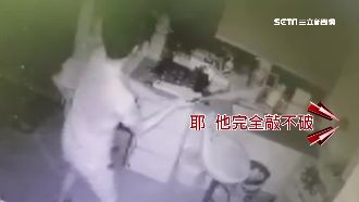 惡煞持棒砸店　窗戶砸不破遭店員恥笑