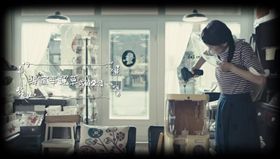 YouTube　翻攝影片　微溫劇場《蜂蜜幸運草式的愛情》：相遇是幸運，但曖昧千萬別聽天由命！