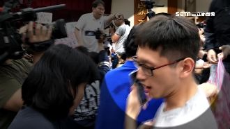 眼鏡男亂入前瞻水球仗　藍綠下搜索令