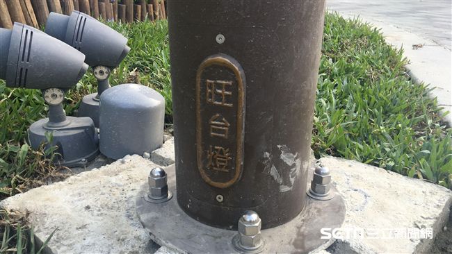 旺台燈惹議　蔡衍榮：以光明燈為發想