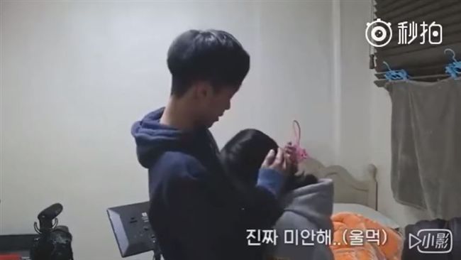 女友摔壞相機　他暖回：妳哭我更難受