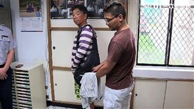 台北市刑大肅竊組展開檢肅扒竊大行動，一舉查獲扒竊案39件共42人，並設計海報宣導防扒竊（警方提供）