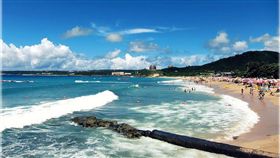 -墾丁-南灣-海邊-海灘-▲圖／攝影者momo, flickr CC License-https://www.flickr.com/photos/kudumomo/4741803203/