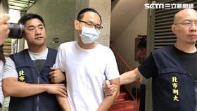 鍾男從事古董機車改裝，為了尋找靈感，他遂吸食大麻，但毒品要價不斐，他決定自己種，卻遭警方循線逮獲（翻攝畫面）