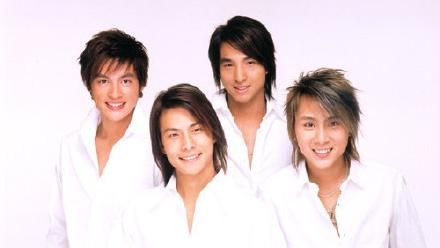 都是時代的眼淚　八年級經典歌曲來了