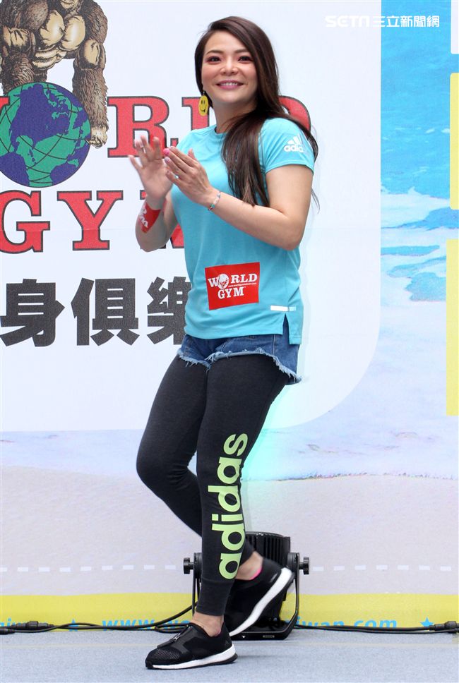 小甜甜、JR健身減肥成功因此愛上運動、分享經驗。（記者邱榮吉/攝影）