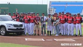 洪一中716勝表揚儀式。（圖／記者王怡翔攝）