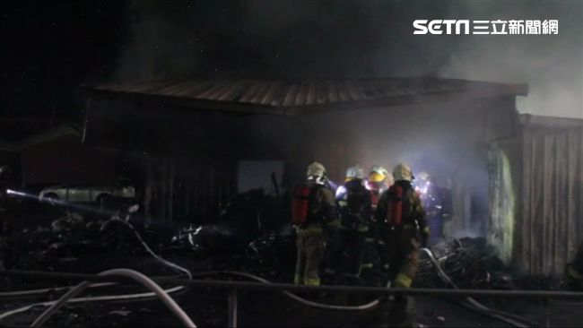 困火場雙亡…男緊抱女友「背全燒傷」