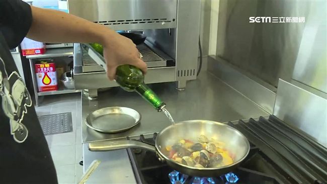 廚師酒駕被逮　辯「白酒蛤蠣」吃多了