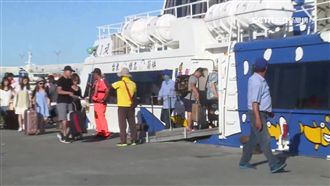 綠島4交通船壞3艘！旅客暴怒敲欄杆