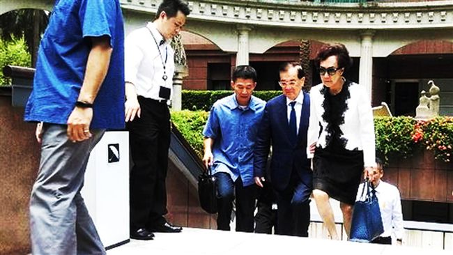 吳清友追思　連戰夫婦低調行禮快閃