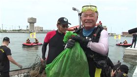 雲林縣長跳海啦...原來是撿海底垃圾
雲林,縣長,李進勇,跳海,淨海,垃圾,潛水,教練