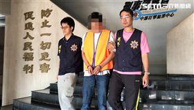 刑事局歷經長期跟監蒐證，先攔截洪男寄往柬埔寨的1萬5千錠一粒眠，再於倉庫內起獲逾34萬錠的一粒眠，市價超過1億元，警方訊後將洪男依毒品罪移送法辦（翻攝畫面）