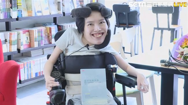 受刑人手信鼓勵　漸凍人出書回報卻…