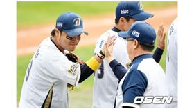 ▲NC恐龍明星三壘手朴錫珉（左）。（資料照／截自韓國媒體）