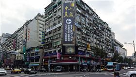  房價,房市,房地產／flickr-m-louis-https://www.flickr.com/photos/m-louis/16362426199/