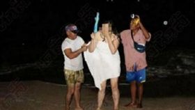 大陸,夫妻,泡妞,夜生活,裸奔,全裸,不滿,宣洩,泰國
http://s.weibo.com/weibo/%E6%B3%B0%E5%9C%8B%20%E8%A3%B8%E5%A5%94