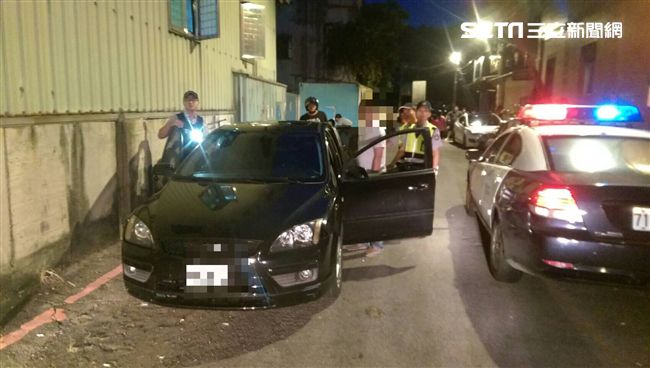 遇警攔查抖個不停　原來載著滿車槍毒
