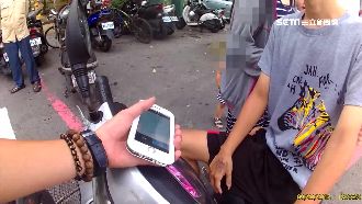 教召缺席被通緝　機車5貼男棄妻小逃