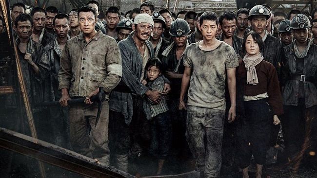 《軍艦島》超狂打破《屍速》票房紀錄