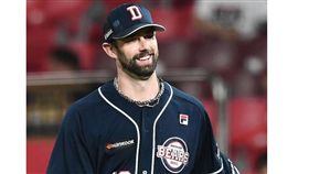 ▲斗山熊洋投Dusitn Nippert生涯91勝改寫韓國職棒洋將紀錄。（圖／截自韓國媒體）