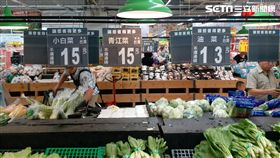 尼莎颱風將襲台　菜價開始漲、民眾賣場搶菜