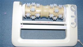 拿腳底按摩器滾脖子…日本北海道77歲婦「衣領鎖頸」慘死(圖/翻攝自《每日新聞》)