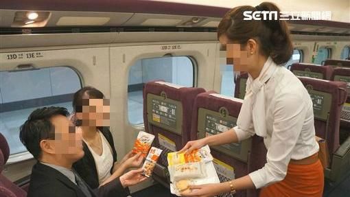 母女高鐵驚見活春宮　列車長這麼做…