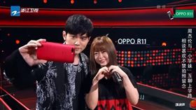 中國新聲音,周杰倫,陳奕迅,顏力妃,母系社會,合照,擁抱,張惠妹,那英