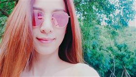 Hebe,田馥甄,打赤膊/臉書