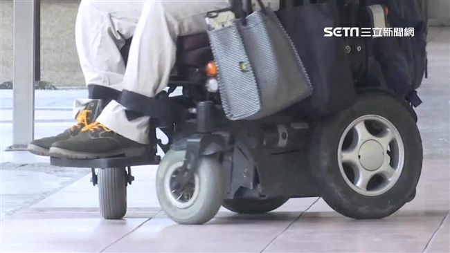 台鐵忘鋪鐵板　輪椅族下不了車坐過頭