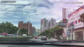 颱風寶寶等不及看世界！警車鳴笛護送