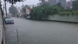 賴清德急喊放假　台南市多處汪洋一片