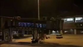 曼谷航空鬧鬼? 沒飛機空橋