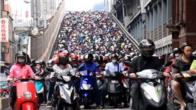 騎機車、摩托車、機車、騎車／chuchikomo YouTube