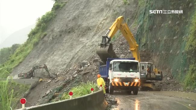 南投信義三度坍方　雨勢不斷搶通困難
