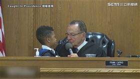 法官問爸爸是否有罪