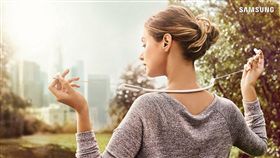 U Flex簡約頸環式藍牙耳機　三星提供