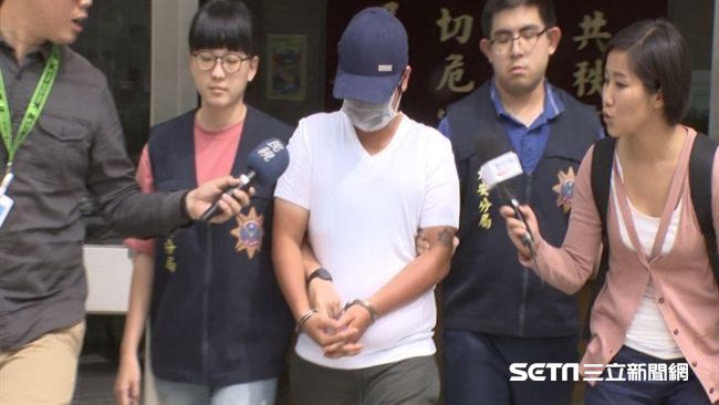 女兵酒駕撞車記2大過！值星跟著遭殃